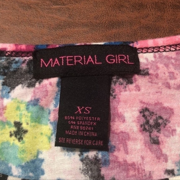 MATERIAL GIRL  Fun & Vibrant Print Crop Top Size XS - Picture 4 of 6